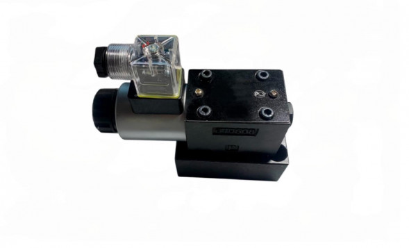 Гидрораспределитель 54БПГ73-11М.Г24 (переходная плита В6-7311)