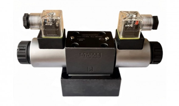 Гидрораспределитель 34ПГ73-11М.В110 (переходная плита В6-7311)