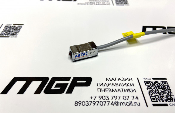 Датчик герконовый CS1-F